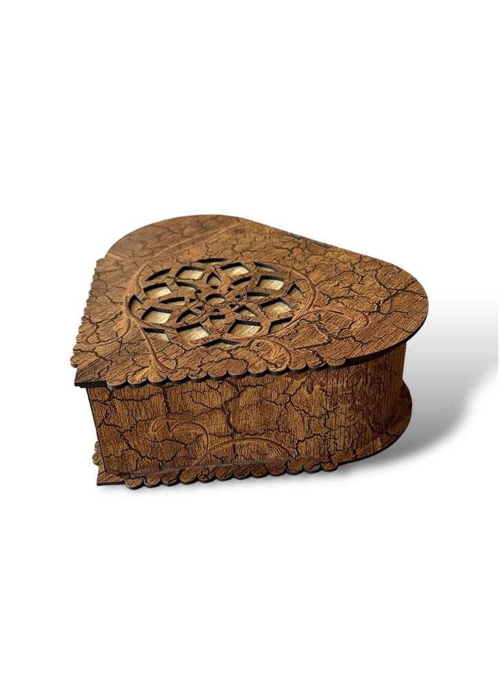 Rustic Heart Shaped Cosmetic & Jewelry Storage Box