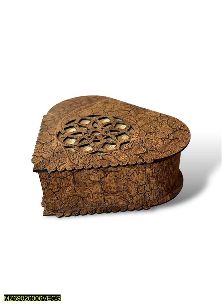 Rustic Heart Shaped Cosmetic & Jewelry Storage Box