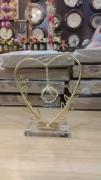 Elegant Golden Metal Corner Decor